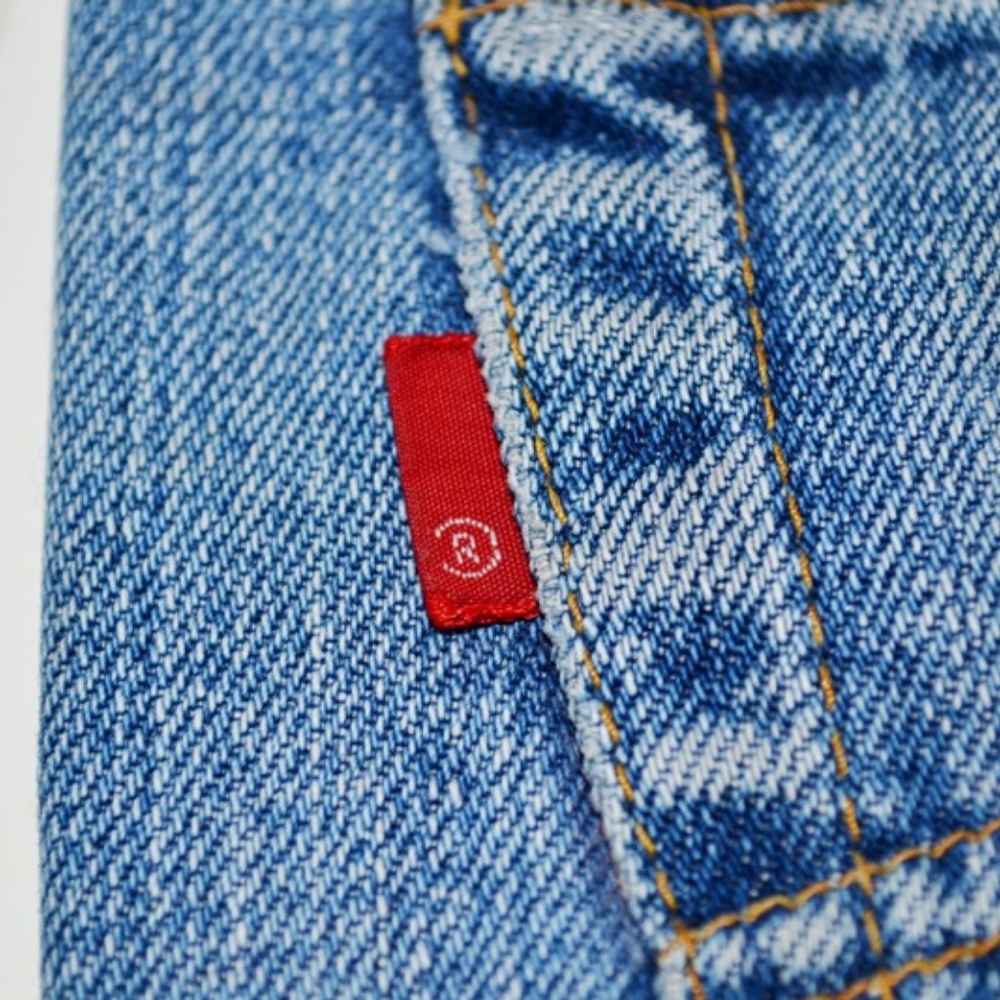 Levi's with Blank Red Tag - What does it mean? - Picture 4 of 5